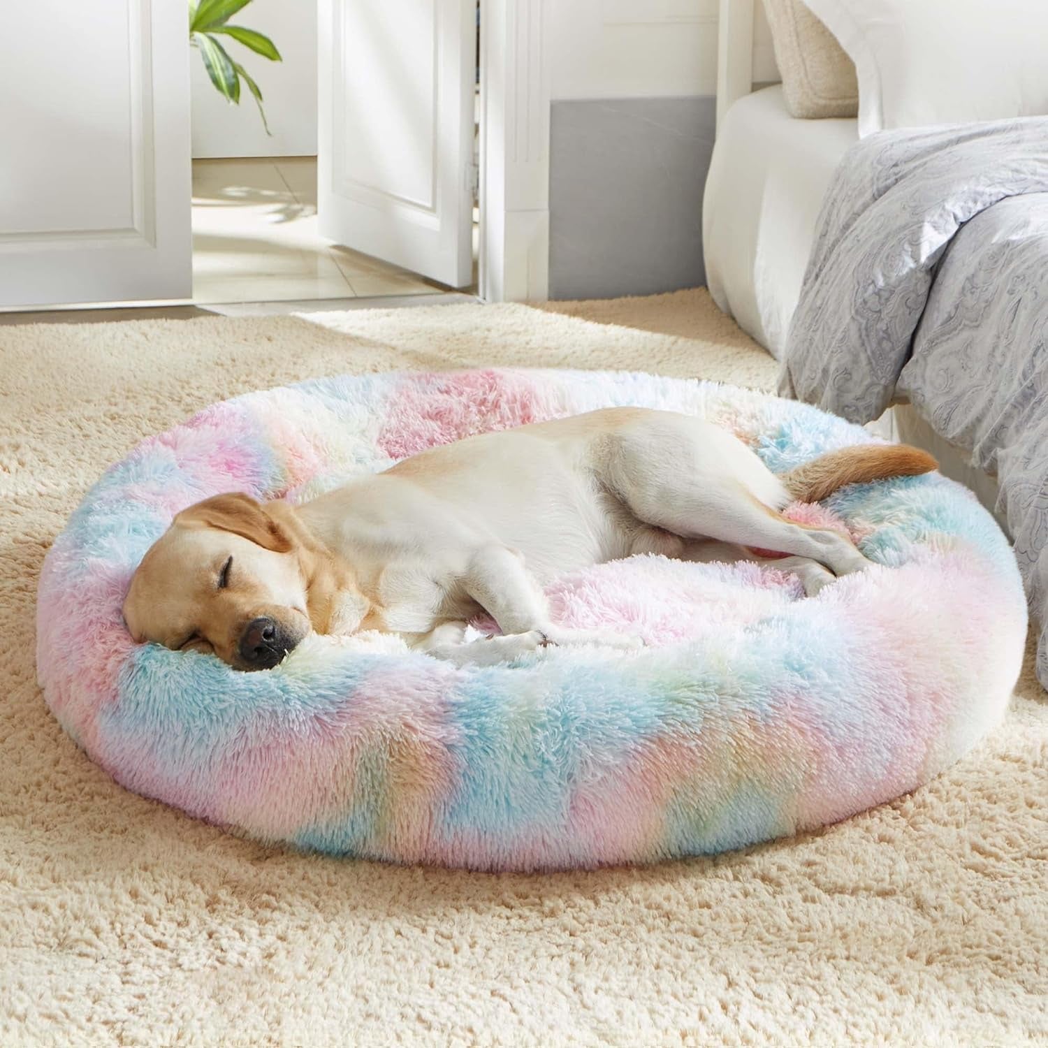 Ultimate Calming Donut Dog & Cat Bed - Cozy Faux Fur Cushion for Small to Medium Pets