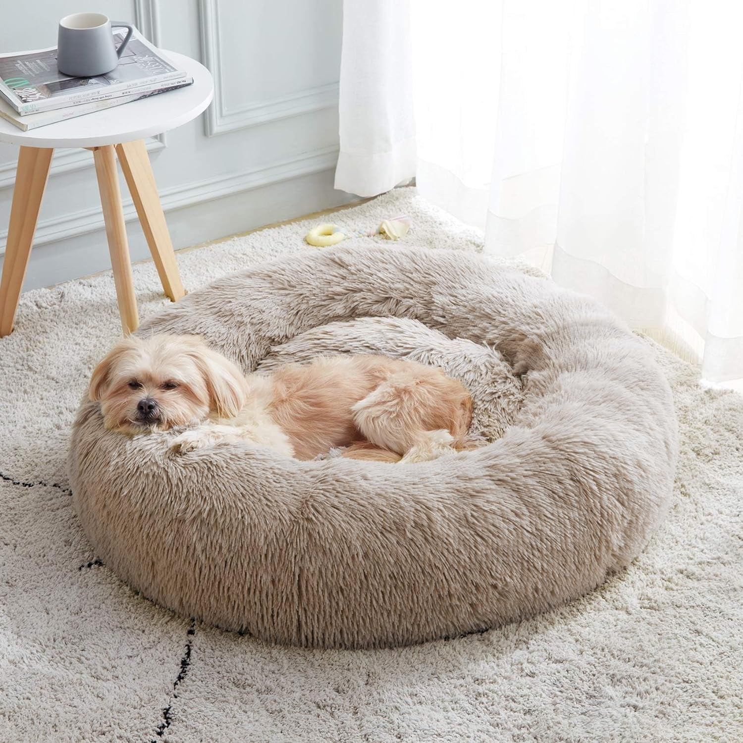 Ultimate Calming Donut Dog & Cat Bed - Cozy Faux Fur Cushion for Small to Medium Pets
